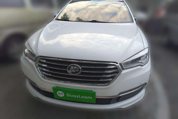Used Lifan Auto 820 2015 1.8L Manual Luxury Model Front