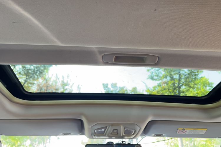 Used Lifan Auto 820 2015 2.4L Automatic Luxury Model Headliner