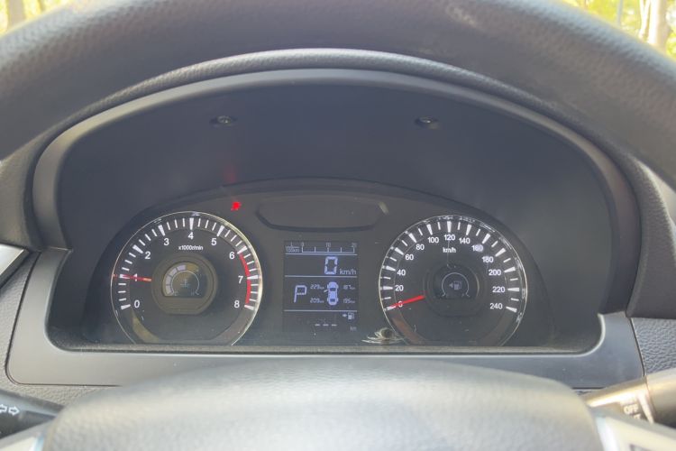 Used Lifan Auto 820 2015 2.4L Automatic Luxury Model Instrument Cluster