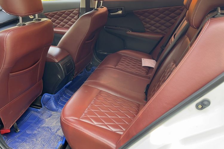Used Lifan Auto 820 2015 2.4L Automatic Luxury Model Left Rear Seat