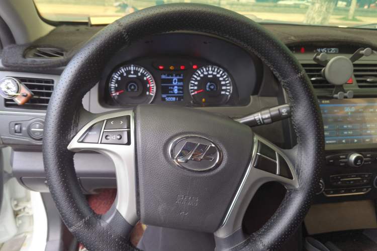 Used Lifan Auto 820 2015 1.8L Manual Luxury Model Steering Wheel