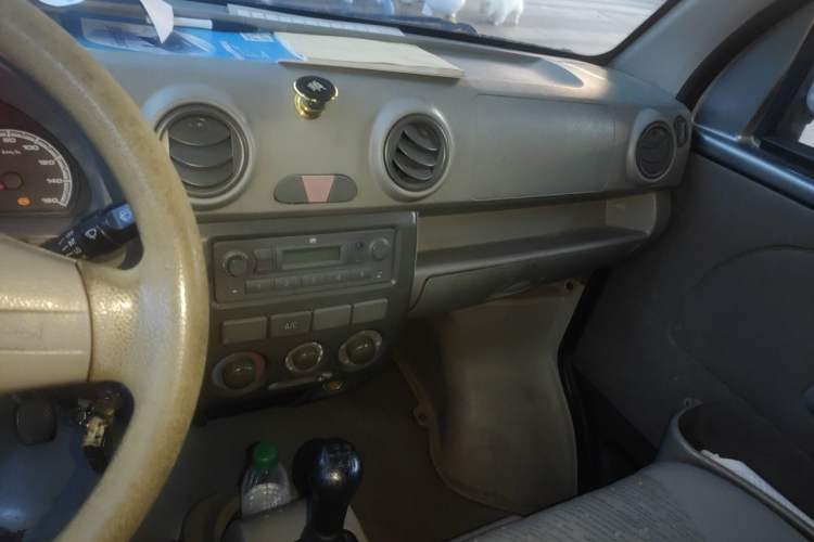 Used Lifan Auto Fengshun 2011 1.0L Comfort Version LF465Q5 Audio And AC Panel