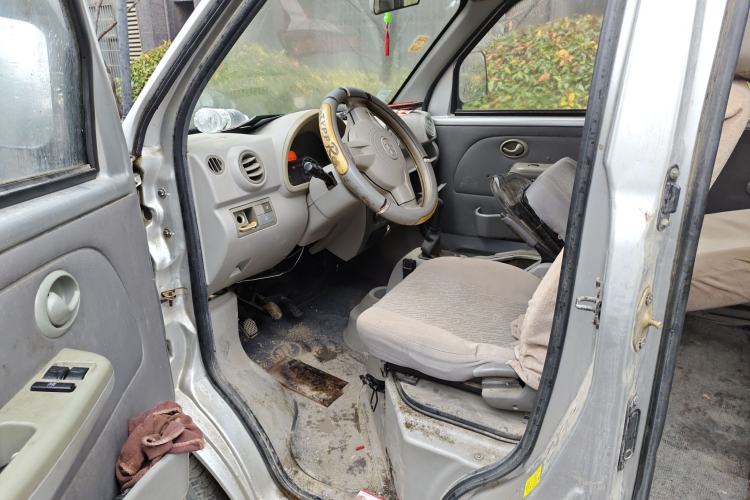 Used Lifan Auto Fengshun 2011 1.0L Comfort Version LF465Q5 Driver Seat