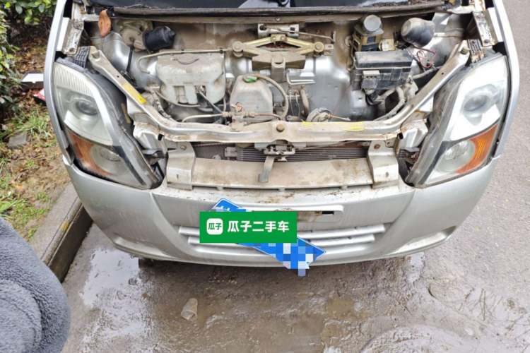 Used Lifan Auto Fengshun 2011 1.0L Comfort Version LF465Q5 Engine Bay