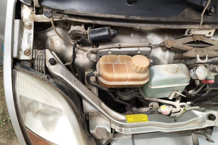 Used Lifan Auto Fengshun  Engine Bay Right