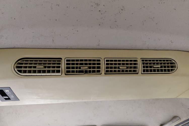 Used Lifan Auto Fengshun 2011 1.0L Comfort Version LF465Q5 Headliner