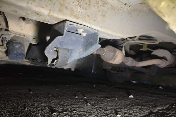 Used Lifan Auto Fengshun 2011 1.0L Standard Version LF465Q5 Chassis Front Left