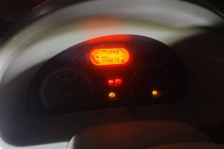 Used Lifan Auto Fengshun 2011 1.0L Standard Version LF465Q5 Odometer Close Up