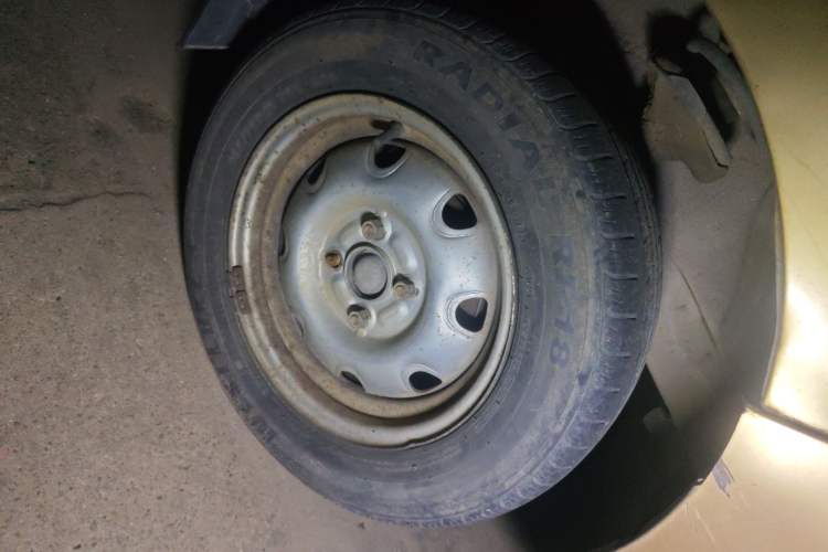 Used Lifan Auto Fengshun 2011 1.0L Standard Version LF465Q5 Right Front Wheel Hub