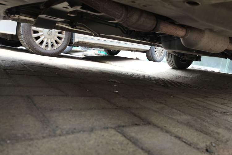 Used Lifan Auto Letu 2015 1.5L S Standard Edition Chassis Front Left