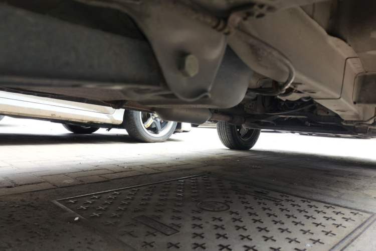 Used Lifan Auto Letu 2015 1.5L S Standard Edition Chassis Rear Right