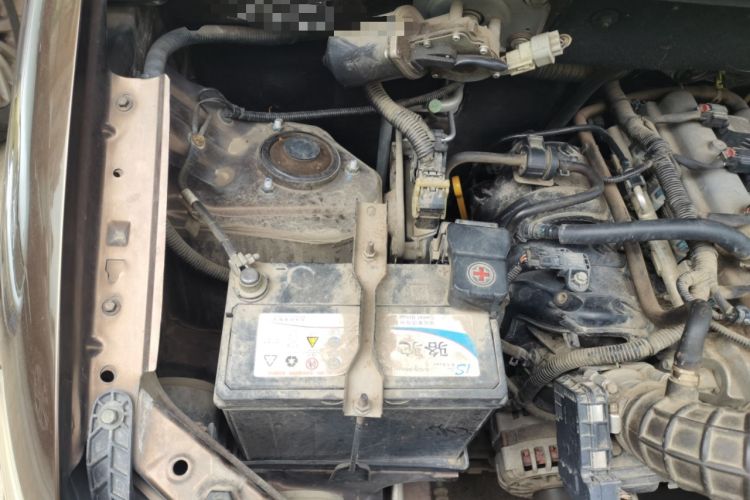 Used Lifan Auto Letu 2015 1.5L S Standard Edition Engine Bay Right