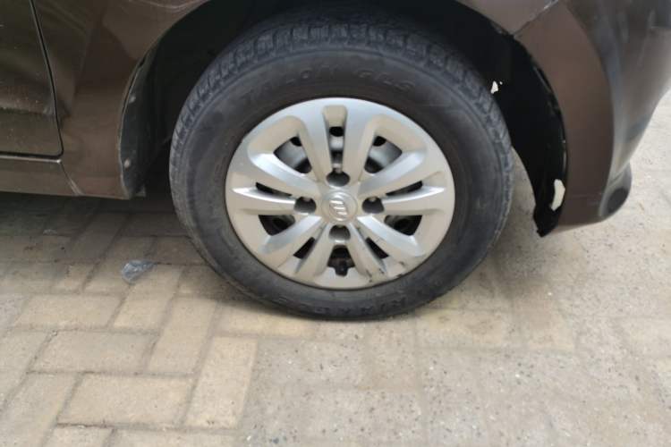 Used Lifan Auto Letu 2015 1.5L S Standard Edition Right Front Wheel Hub