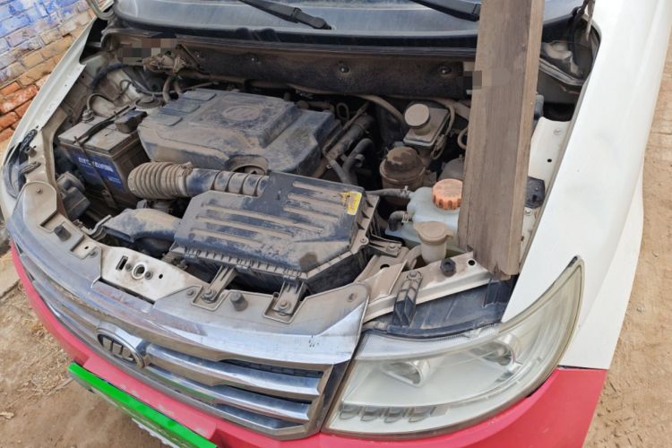 Used Lifan Auto Letu 2015 1.5L S Comfort Version Engine Bay Left