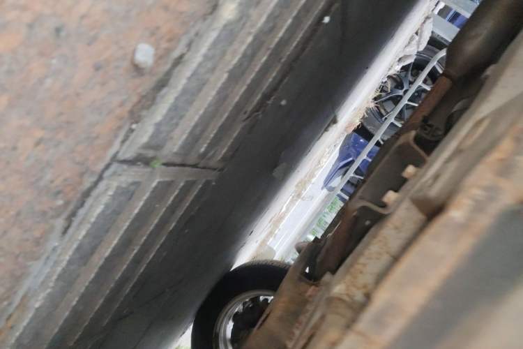 Used Lifan Auto Letu 2015 1.5L S Standard Edition Chassis Front Right