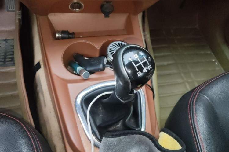 Used Lifan Auto Letu 2015 1.5L S Standard Edition Gear Lever