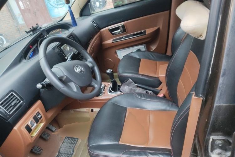 Used Lifan Auto Letu 2015 1.5L S Standard Edition Left Front Seat