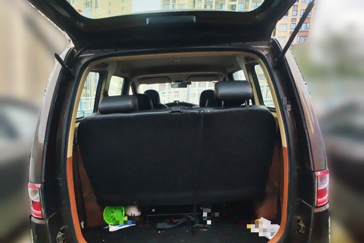 Used Lifan Auto Letu 2015 1.5L S Luxury Model Trunk
