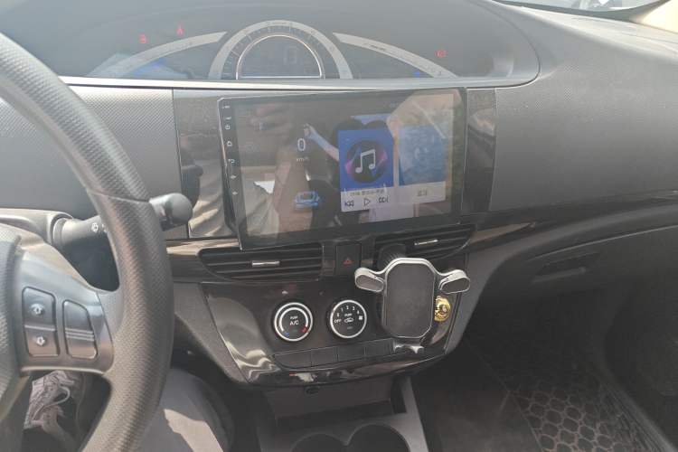 Used Lifan Auto Letu 2015 1.2L Commemorative Edition Standard Model Audio And AC Panel