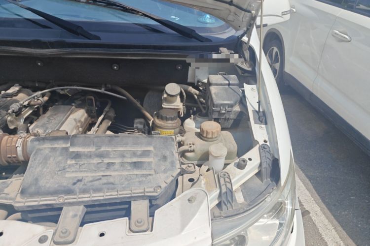 Used Lifan Auto Letu 2015 1.2L Commemorative Edition Standard Model Engine Bay Left