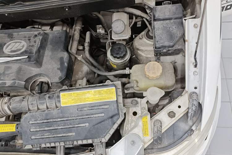 Used Lifan Auto Letu 2015 1.5L S Luxury Model Engine Bay Left