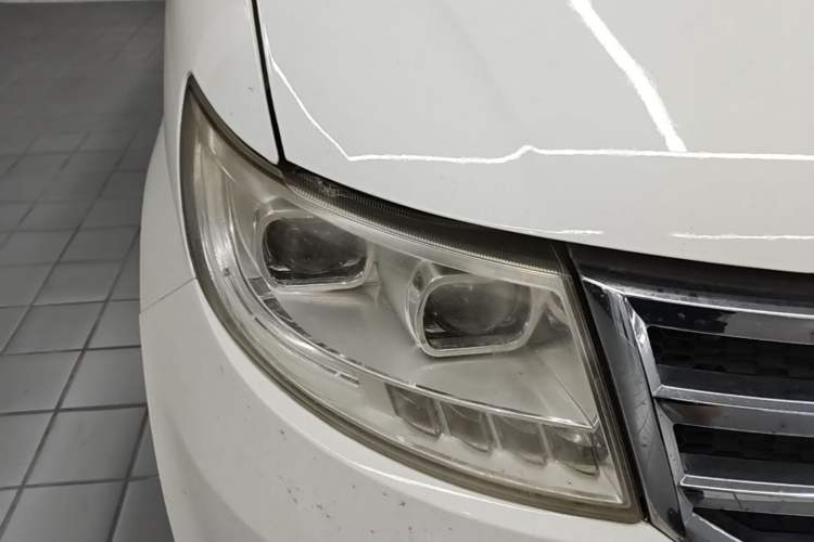 Used Lifan Auto Letu 2015 1.5L S Luxury Model Right Front Headlight