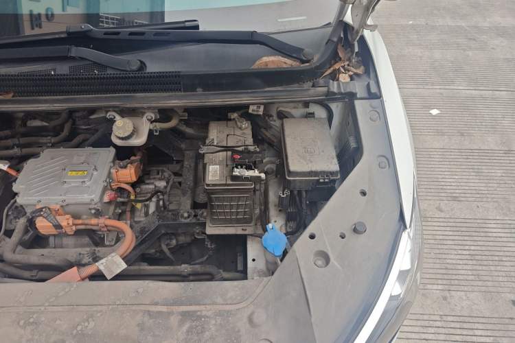 Used Lifan Auto Maple 80V 2021 Easy-Drive Version Engine Bay Left