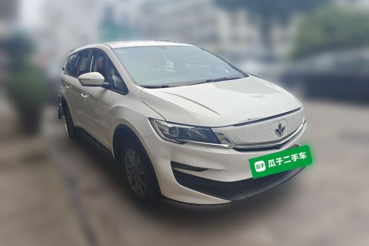 Used Lifan Auto Maple 80V 2021 Easy-Drive Version Front Right 45 Deg