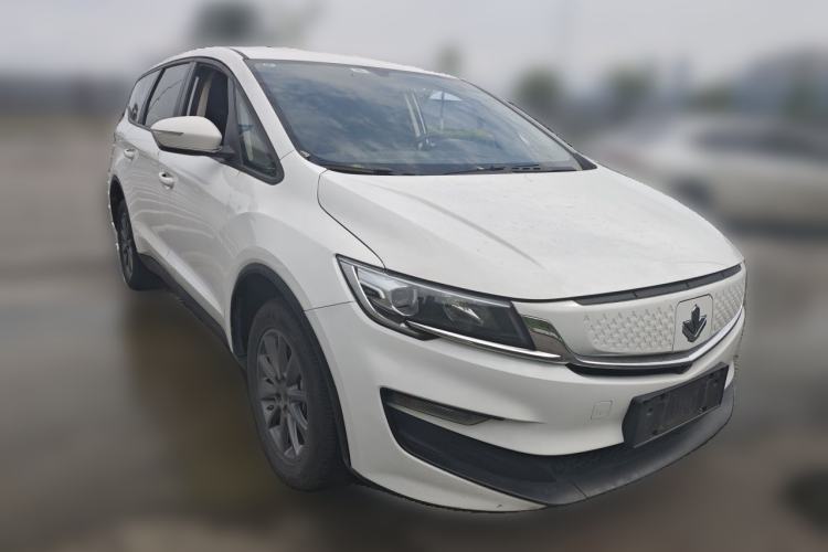 Used Lifan Auto Maple 80V 2021 U-Drive Edition Front Right 45 Deg