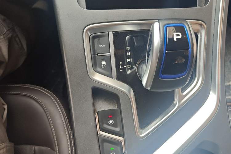 Used Lifan Auto Maple 80V 2021 Easy-Drive Version Gear Lever