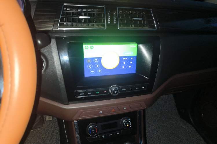 Used Lifan Auto Myway 2016 1.5L Manual Elite Version Audio And AC Panel