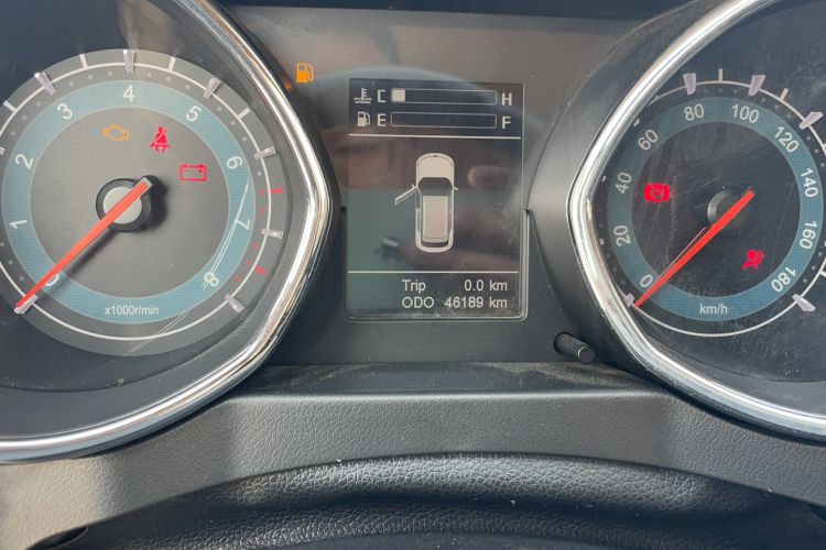 Used Lifan Auto Myway 2016 1.5L Manual Comfort Edition Interior 3