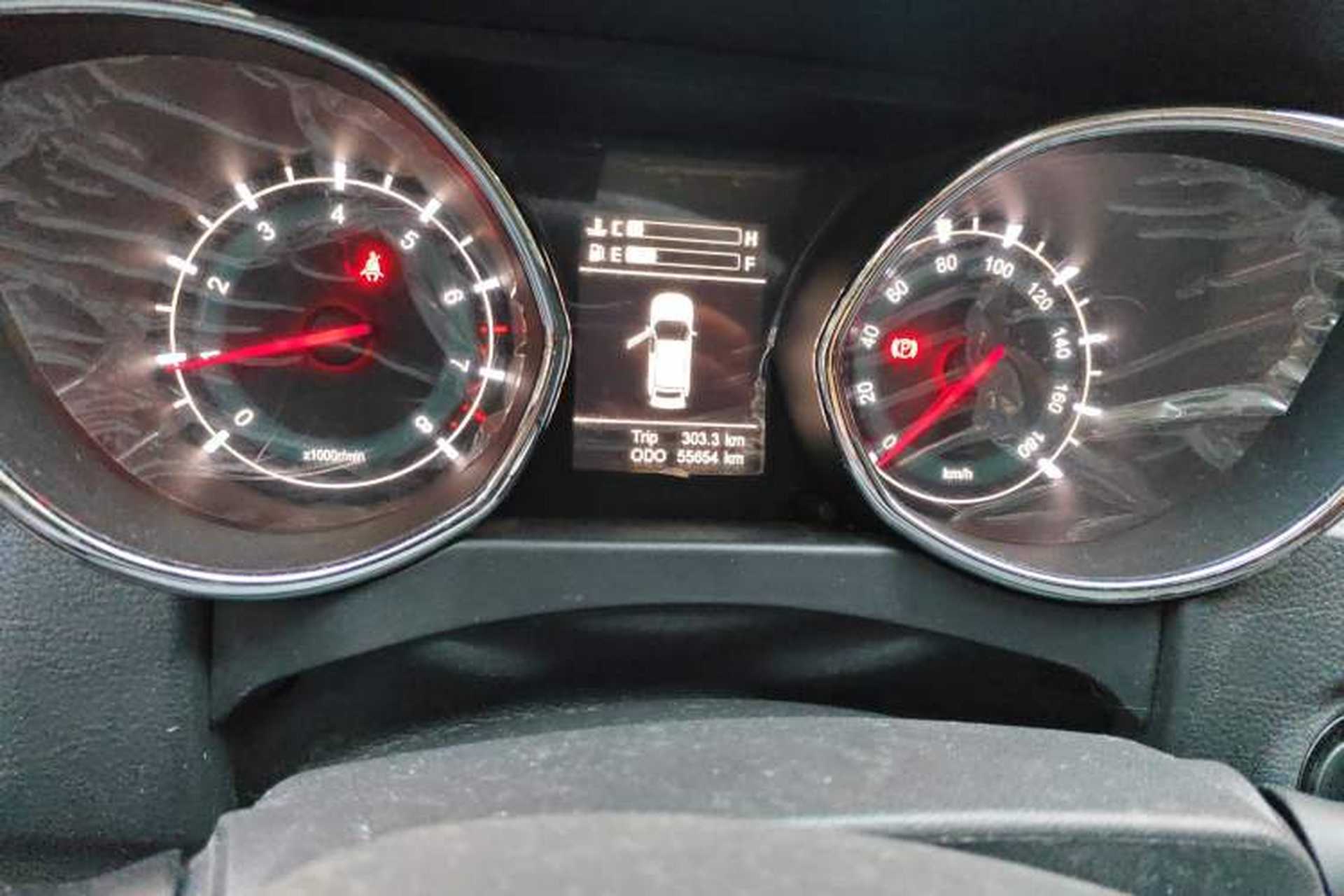 Used Lifan Auto Myway 2016 1.5L Manual Elite Version Odometer Close Up