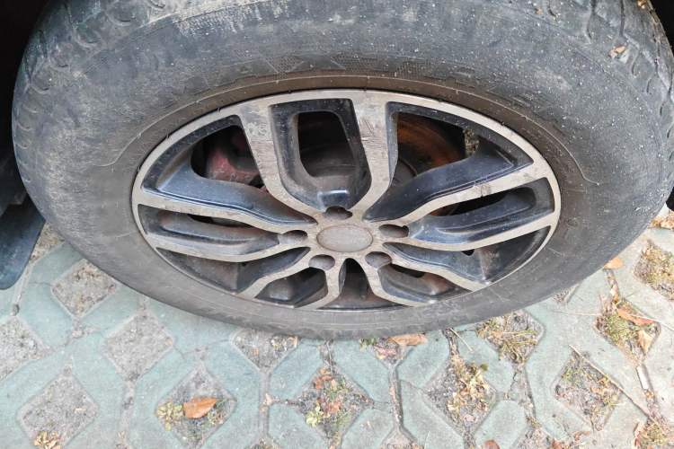 Used Lifan Auto Myway 2016 1.5L Manual Elite Version Right Front Wheel Hub