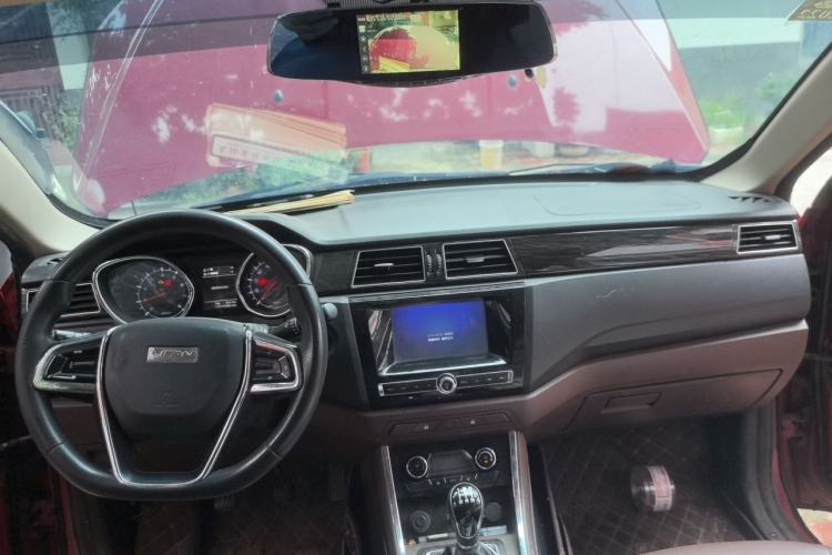 Used Lifan Auto Myway 2016 1.5L Manual Elite Version Center Console