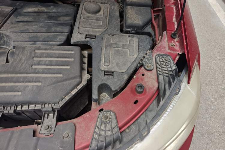 Used Lifan Auto Myway 2016 1.5L Manual Comfort Edition Engine Bay Left