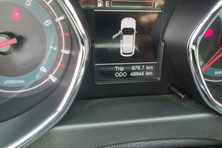 Used Lifan Auto Myway 2016 1.5L Manual Elite Version Odometer Close Up