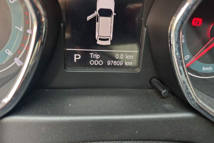 Used Lifan Auto Myway 2016 1.5L Automatic Luxury Model Odometer Close Up