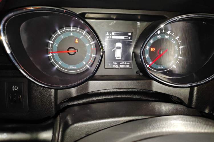 Used Lifan Auto Myway 2016 1.5L Manual Elite Version Odometer Close Up