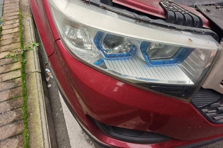 Used Lifan Auto Myway 2016 1.5L Manual Comfort Edition Right Front Headlight