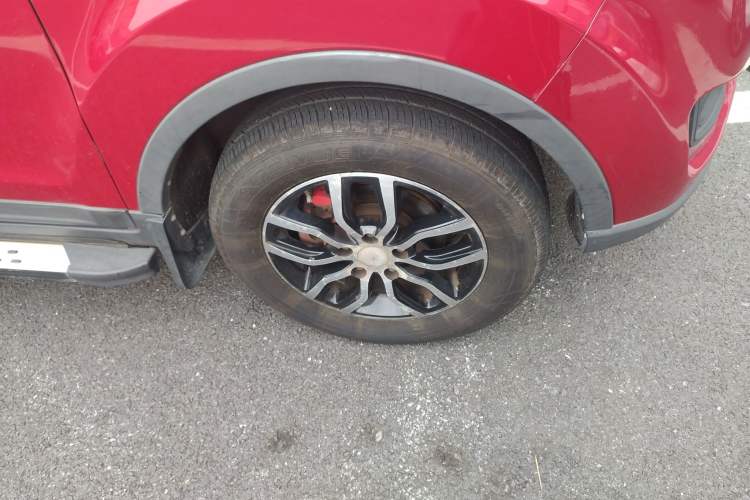 Used Lifan Auto Myway 2016 1.5L Manual Elite Version Right Front Wheel Hub