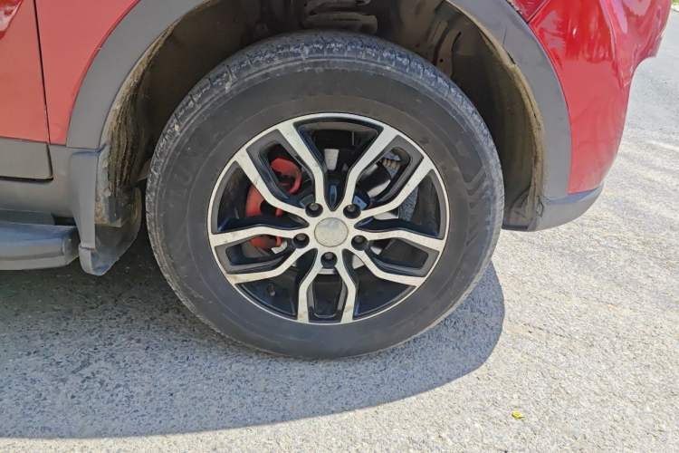 Used Lifan Auto Myway 2016 1.5L Manual Comfort Edition Right Front Wheel Hub