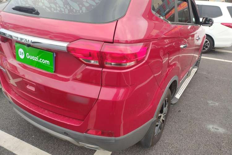 Used Lifan Auto Myway 2016 1.5L Manual Elite Version Right Rear Taillight