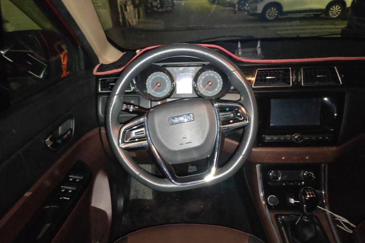 Used Lifan Auto Myway 2016 1.5L Manual Elite Version Steering Wheel