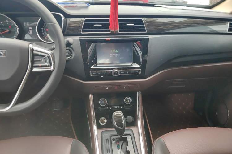 Used Lifan Auto Myway 2016 1.5L Automatic Smart Enjoyment Model Audio And AC Panel