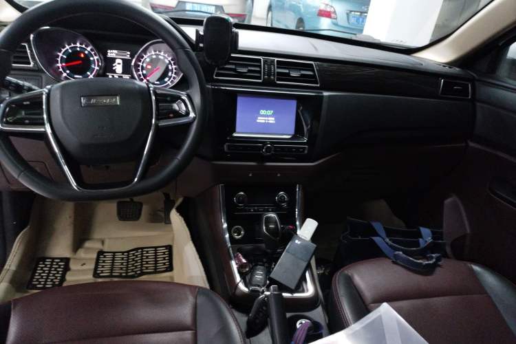 Used Lifan Auto Myway 2016 1.5L Automatic Smart Enjoyment Model Audio And AC Panel