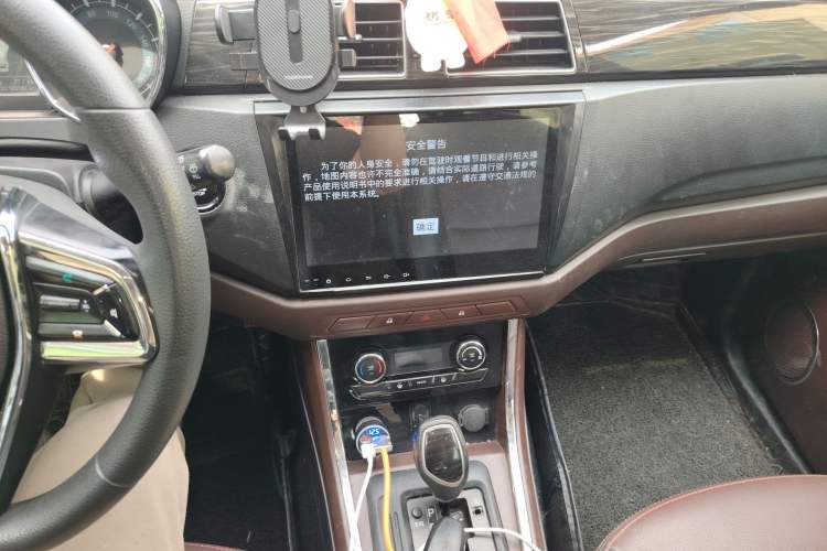 Used Lifan Auto Myway 2016 1.5L Automatic Smart Enjoyment Model Audio And AC Panel