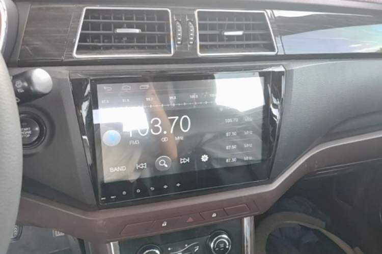 Used Lifan Auto Myway 2016 1.5L Automatic Smart Enjoyment Model Audio And AC Panel
