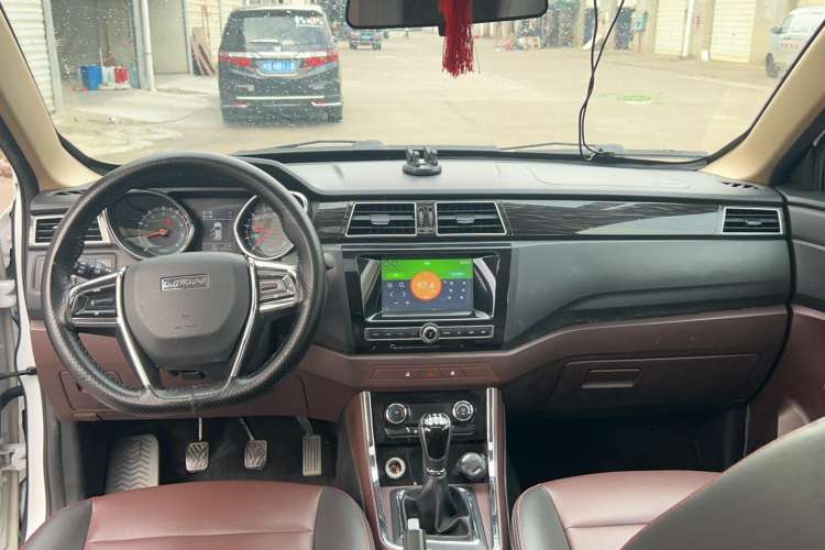 Used Lifan Auto Myway 2016 1.5L Manual Elite Version Center Console