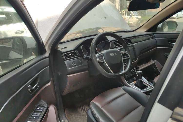 Used Lifan Auto Myway 2016 1.5L Manual Elite Version Driver Seat